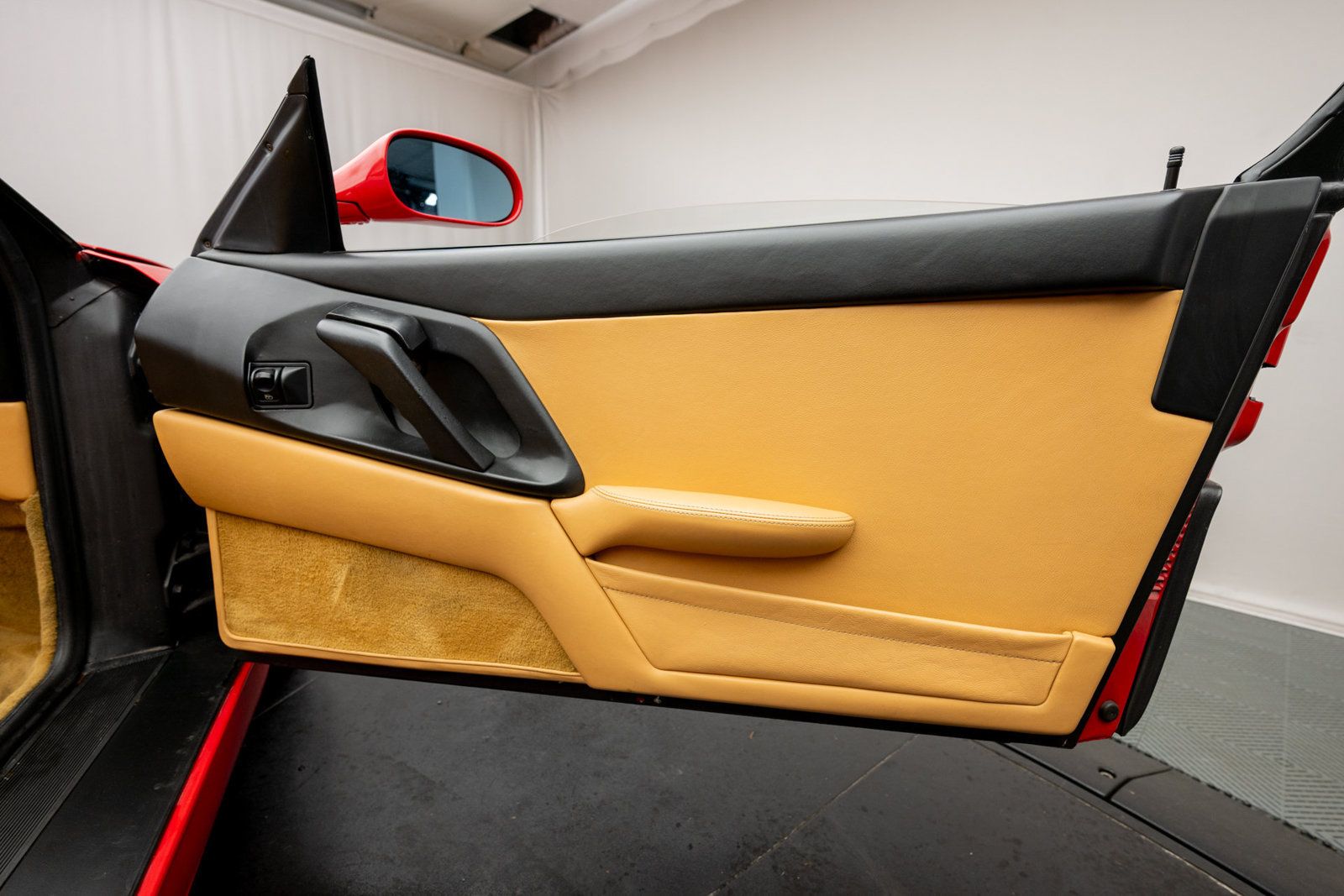 Used 1997 Ferrari F355 Spider RWD image 35