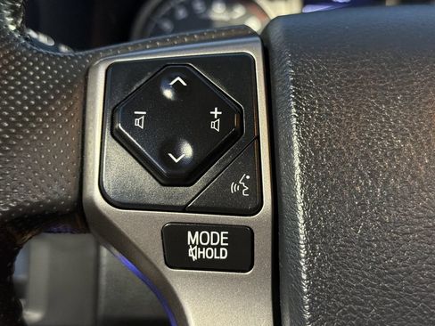Used 2016 Toyota Tacoma SR5 w/ SR5 Appearance Package (SN) RWD image 28