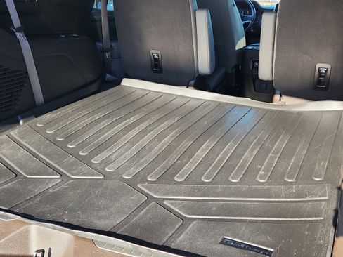 Used 2021 Chevrolet Tahoe Z71 image 30