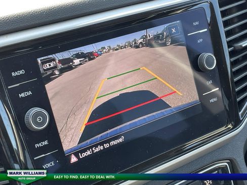 Used 2022 Volkswagen Atlas SEL R-Line image 19