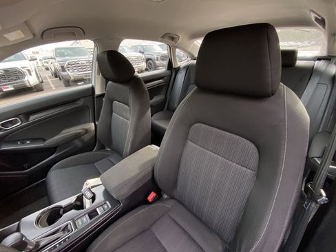 Used 2023 Honda Civic LX image 17