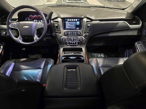 Used 2018 Chevrolet Suburban Premier image 23