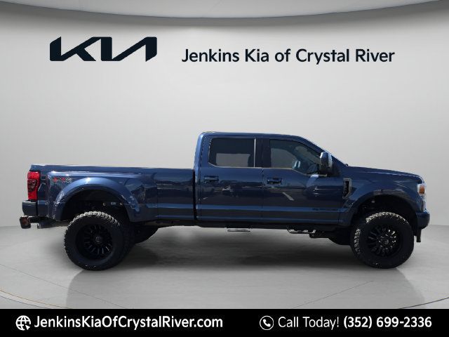 Used 2020 Ford F350 Lariat w/ Chrome Package AWD/4WD image 4