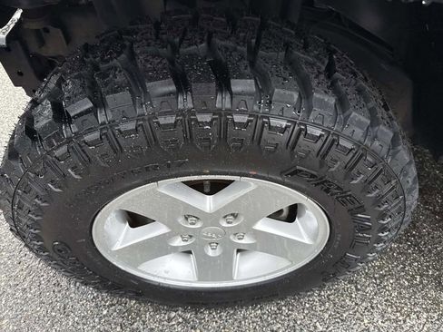 Used 2017 Jeep Wrangler Unlimited Sport w/ Quick Order Package 24S image 13