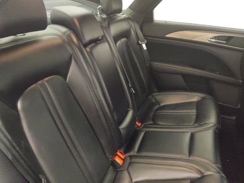 Used 2020 Lincoln MKZ AWD w/ Convenience Package image 19