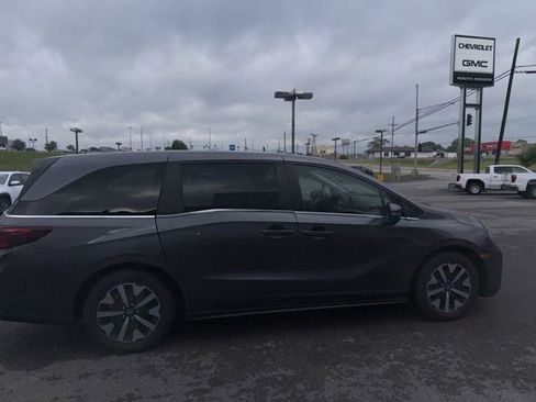 Used 2025 Honda Odyssey EX-L image 10