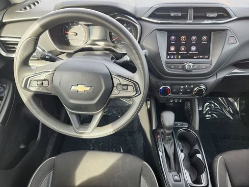Used 2022 Chevrolet TrailBlazer LS image 27
