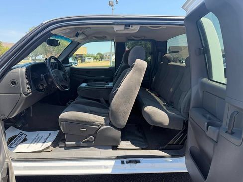 Used 2005 Chevrolet Silverado 1500 LS RWD image 8