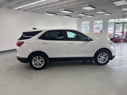 Used 2020 Chevrolet Equinox LS AWD/4WD image 12