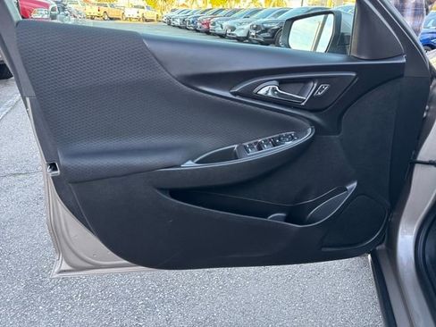 Certified 2023 Chevrolet Malibu LT image 10