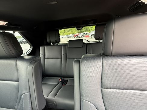 Certified 2025 Toyota Sequoia Platinum AWD/4WD image 38