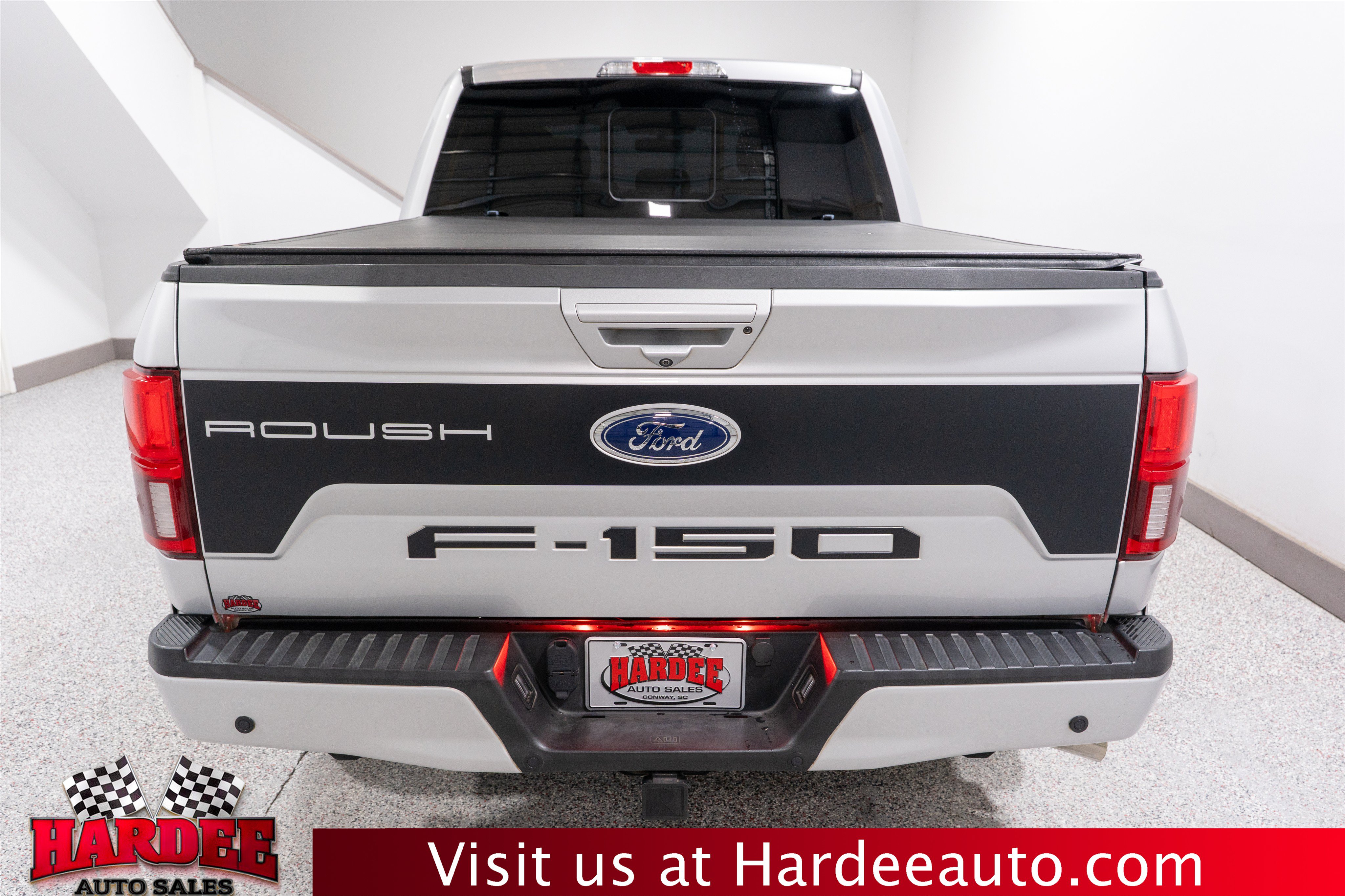 Used 2018 Ford F150 Lariat w/ Equipment Group 502A Luxury AWD/4WD image 4