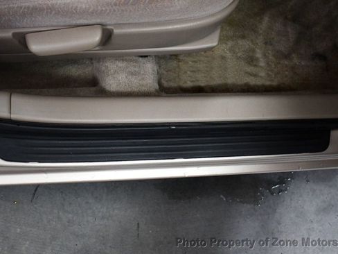 Used 1997 Toyota Camry LE image 12