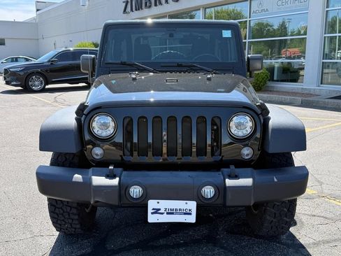 Used 2017 Jeep Wrangler Rubicon w/ Trailer Tow Group AWD/4WD image 7