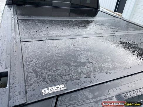 Used 2022 GMC Sierra 1500 SLT w/ SLT Premium Plus Package image 9