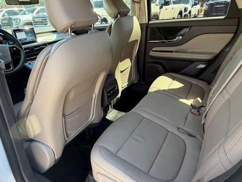 Used 2022 Lincoln Corsair FWD w/ Premium Package image 26