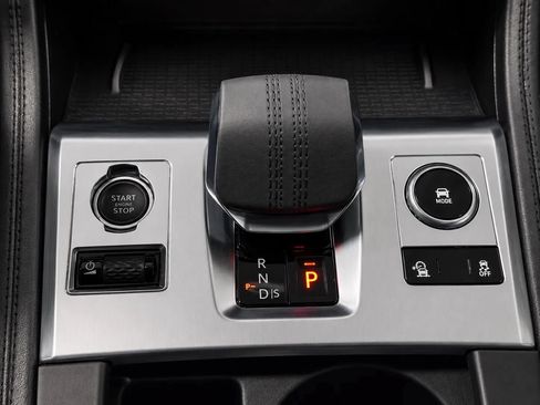 Used 2021 Jaguar F-PACE S AWD/4WD image 40