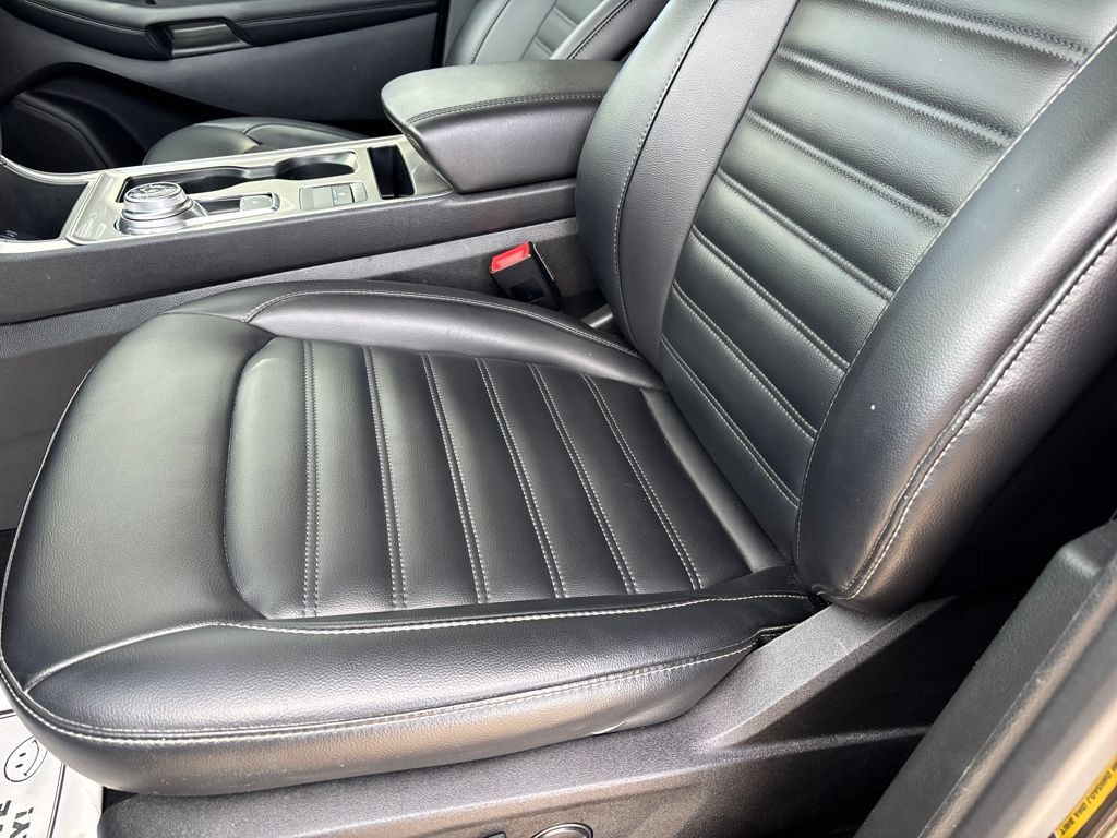 Used 2024 Ford Edge SEL w/ Convenience Package AWD/4WD image 22