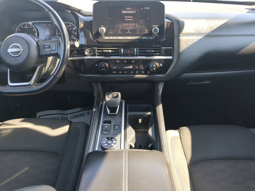 Used 2024 Nissan Pathfinder SV AWD/4WD image 14