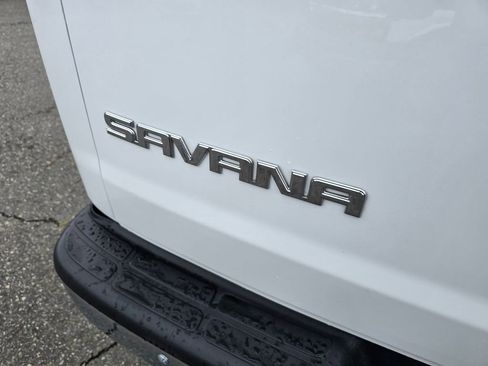 Used 2024 GMC Savana 2500 w/ Driver Convenience Package RWD image 10