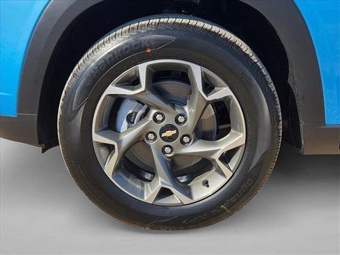 New 2026 Chevrolet Trax LT w/ Driver Confidence Package image 10
