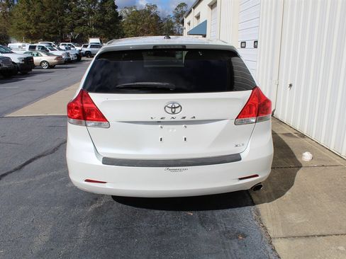 Used 2012 Toyota Venza XLE image 16
