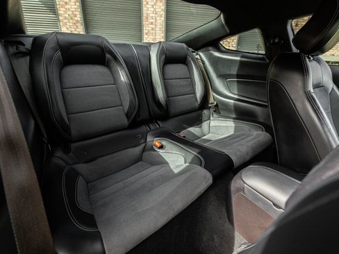 Used 2019 Ford Mustang Shelby GT350 w/ Technology Package image 29