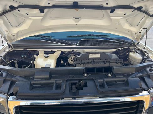 Used 2021 GMC Savana 2500 w/ Driver Convenience Package image 28