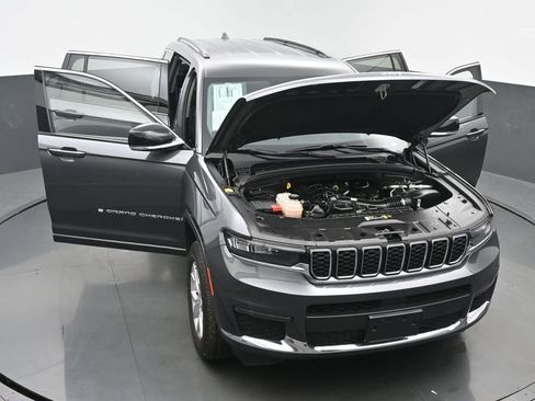 Used 2022 Jeep Grand Cherokee L Limited AWD/4WD image 62