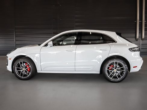 Used 2025 Porsche Macan S image 2