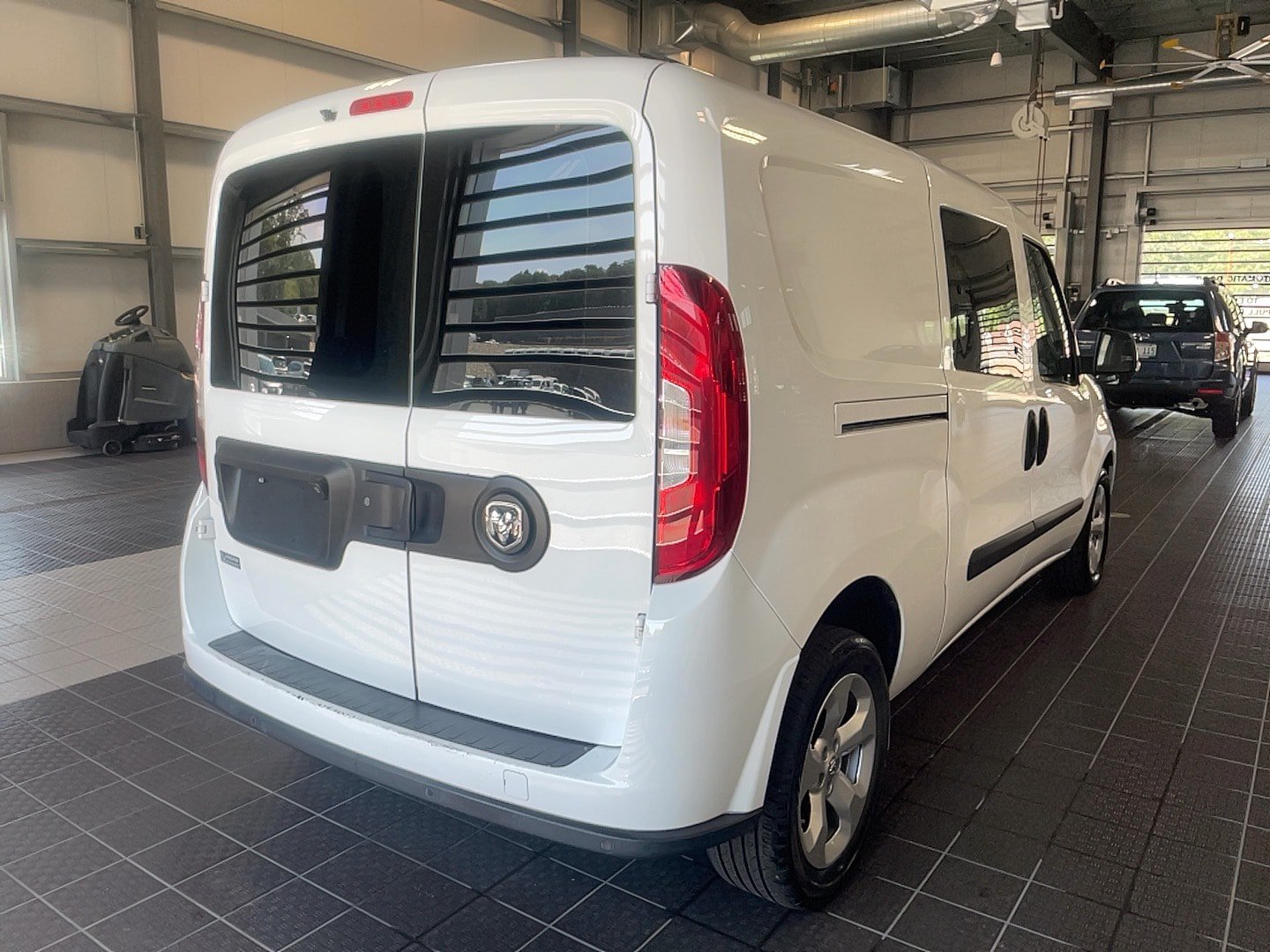 Used 2022 RAM ProMaster City Wagon w/ Lights & Wheels Group FWD image 25