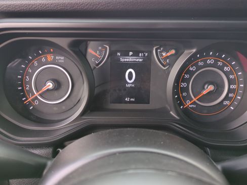 New 2026 Jeep Gladiator Sport image 10