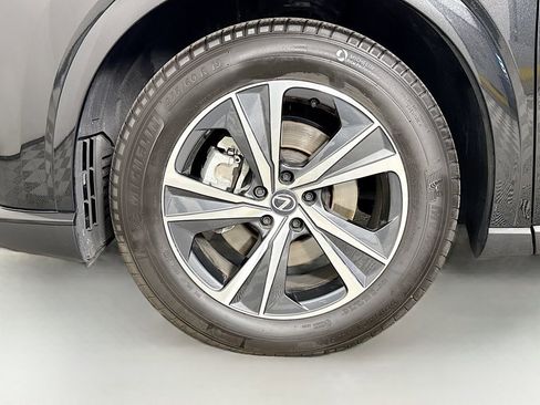 Used 2025 Lexus RX 350 FWD w/ Technology Package image 32