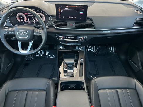 Used 2023 Audi Q5 2.0T Premium Plus w/ Premium Plus Package AWD/4WD image 3