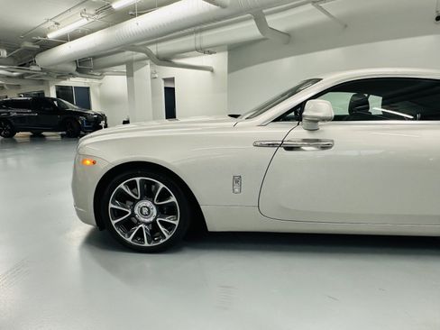 Certified 2019 Rolls-Royce Wraith RWD image 11