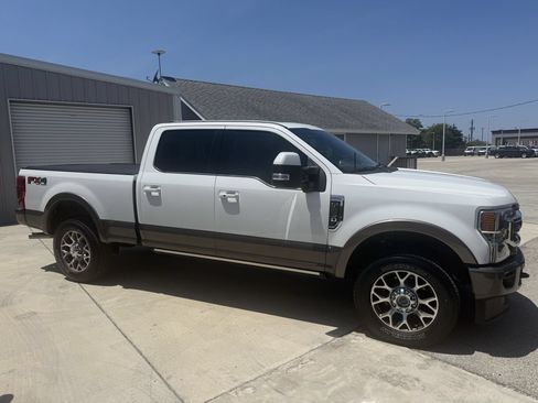 Used 2020 Ford F250 King Ranch w/ King Ranch Ultimate Package AWD/4WD image 3