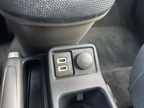 Used 2020 Ford Transit Connect XLT image 16