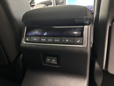 Used 2024 Lexus GX 550 image 38
