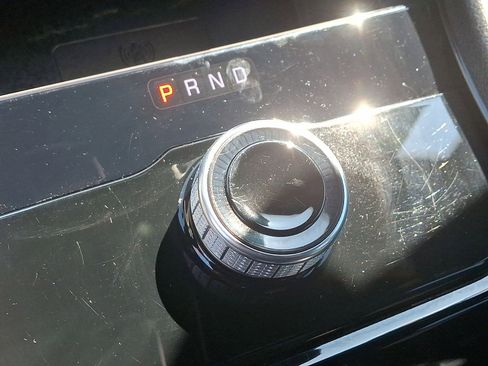 Used 2023 Jeep Grand Cherokee Altitude AWD/4WD image 12