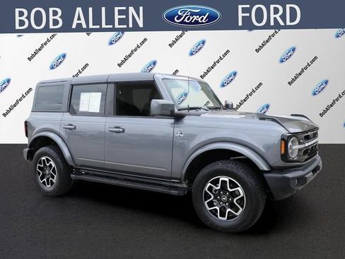 Used 2024 Ford Bronco Outer Banks AWD/4WD image 2