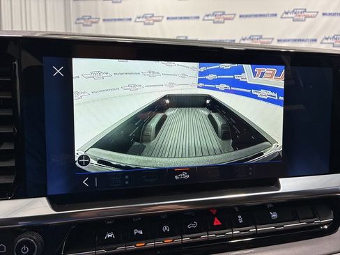 Used 2025 Chevrolet Silverado 1500 High Country w/ Technology Package image 41