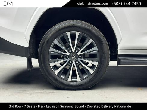 Used 2024 Lexus LX 600 4WD w/ Interior Upgrade Package image 44