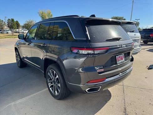 Used 2024 Jeep Grand Cherokee Overland w/ Trailer Tow Package image 6