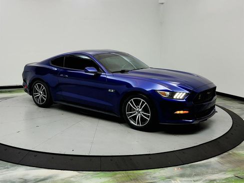 Used 2016 Ford Mustang Eco image 3