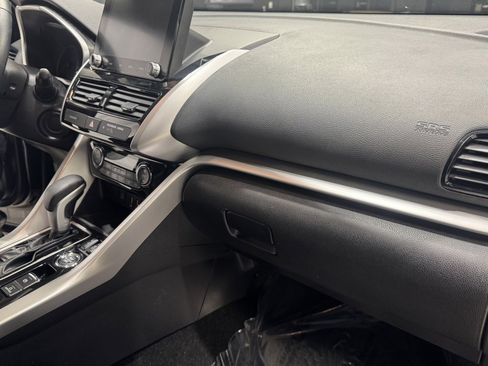Used 2024 Mitsubishi Eclipse Cross AWD image 27
