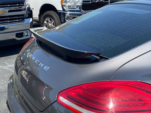 Used 2016 Porsche Panamera image 10