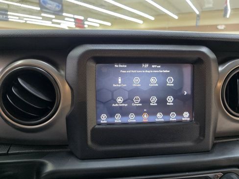 Used 2021 Jeep Wrangler Unlimited Sport AWD/4WD image 29