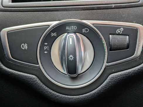 Used 2018 Mercedes-Benz GLC 300 image 27