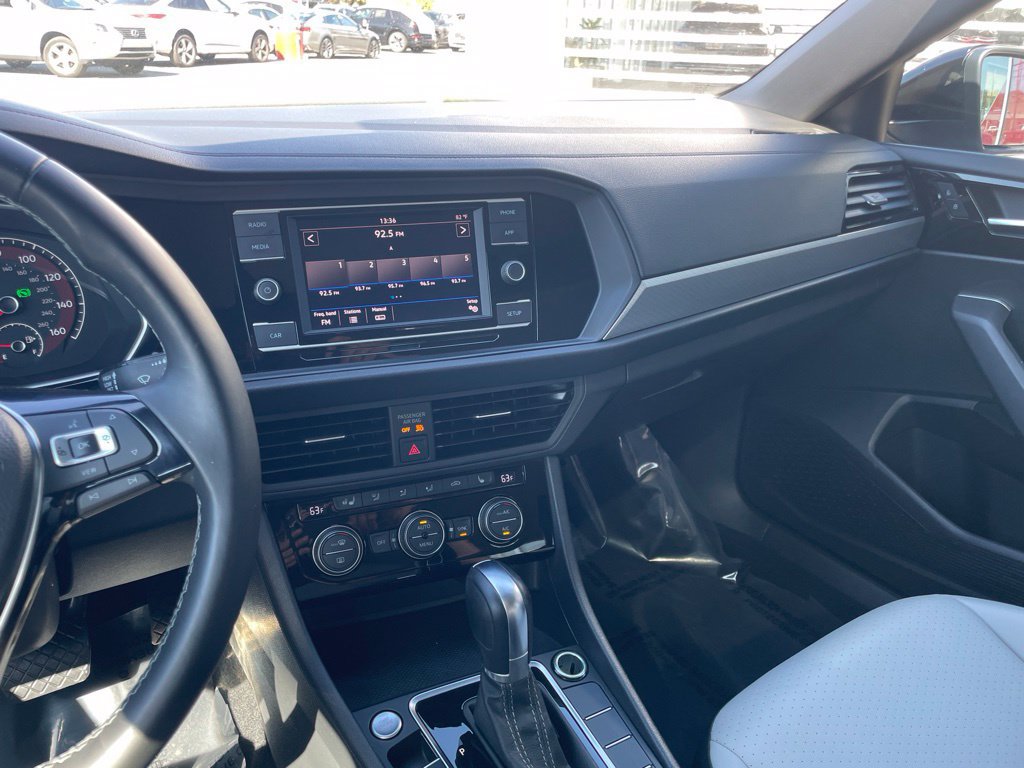 Used 2019 Volkswagen Jetta R-Line w/ R-Line Cold Weather Package FWD image 17