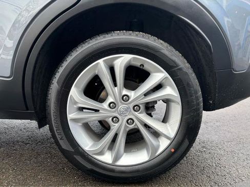 Used 2022 Buick Encore GX Preferred w/ Cold Weather Comfort Package image 4